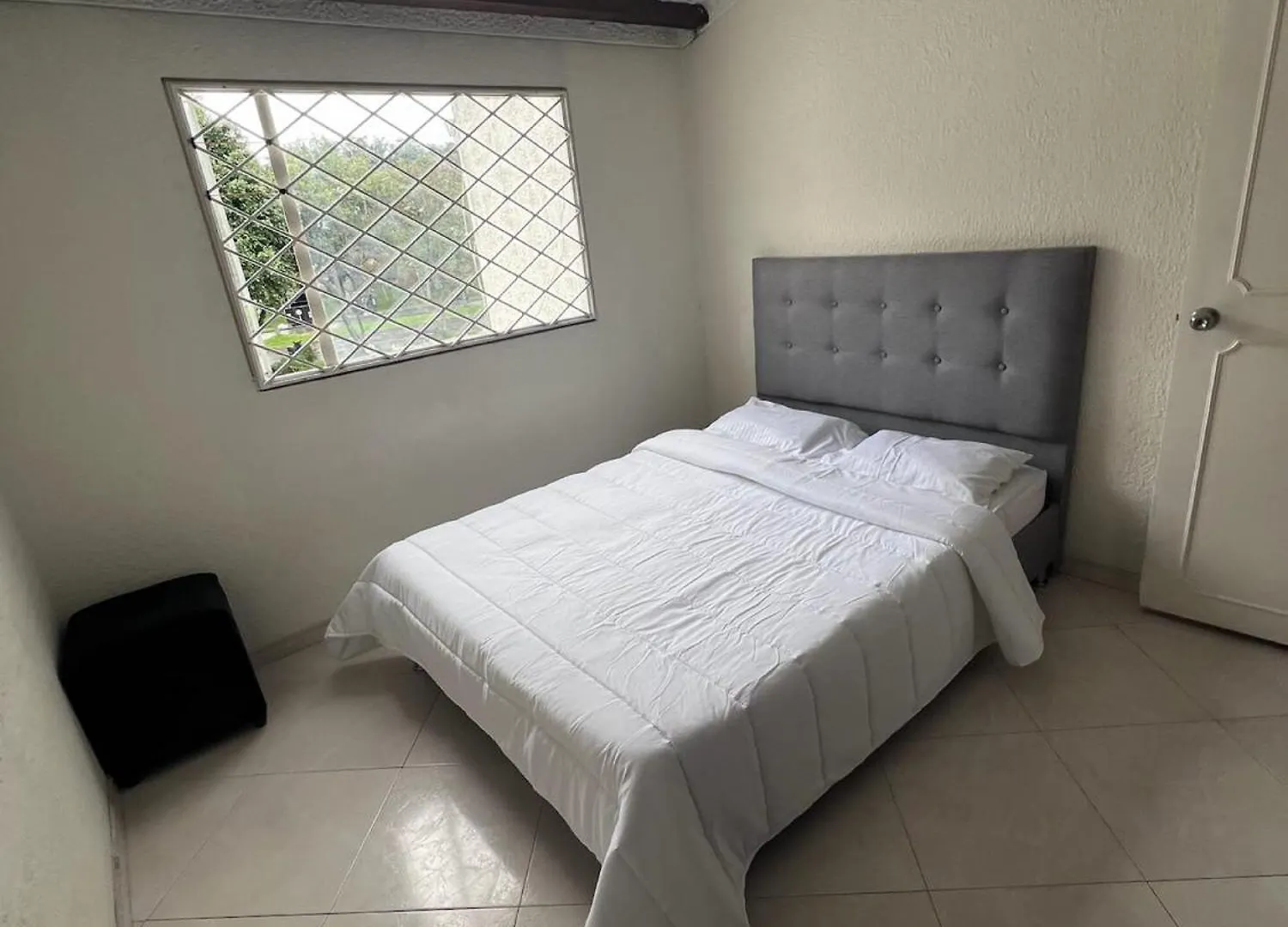 Hostal Villa Del Prado Bogotá 0*,